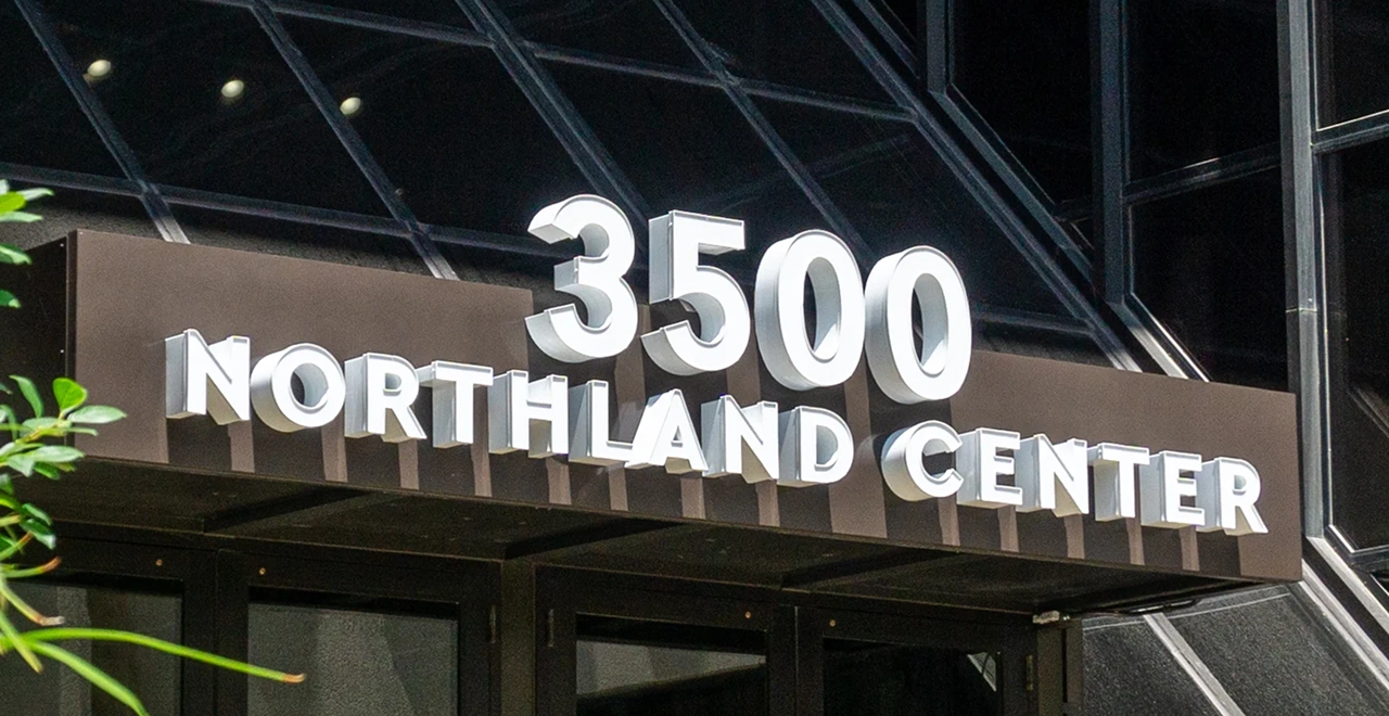 Channel Letters - day Service banner